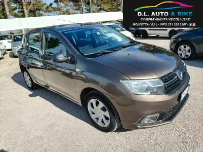 Usata Dacia Sandero Comfort 75 CV (55 kW) 2018 Marrone Station wagon