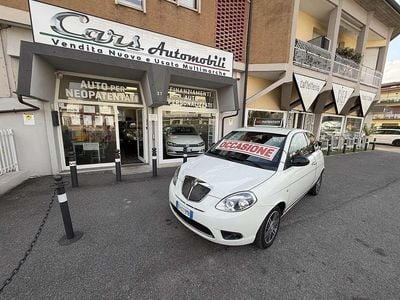Usata Lancia Ypsilon 69 CV (50 kW) 2011 Bianco Utilitaria