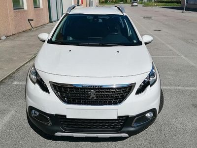 Usata Peugeot 2008 Allure 99 CV (72 kW) 2019 Bianco SUV
