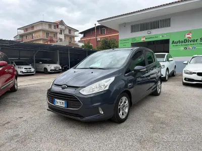 Usata Ford B-MAX 100 CV (73 kW) 2013 Grigio Monovolume