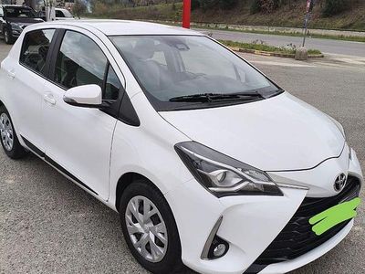 Usata Toyota Yaris 72 CV (52 kW) 2019 Bianco Berlina