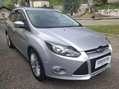 Begagnad Ford Focus Titanium 125 HK (91 kW) 2013 Silver Kombi