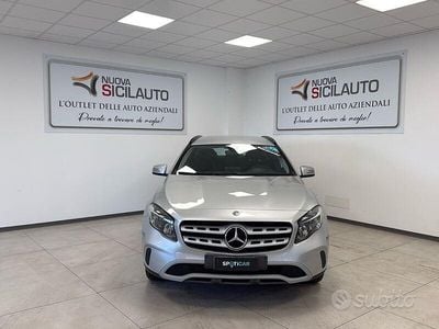 Usata Mercedes GLA180 Business 109 CV (80 kW) 2018 Grigio SUV