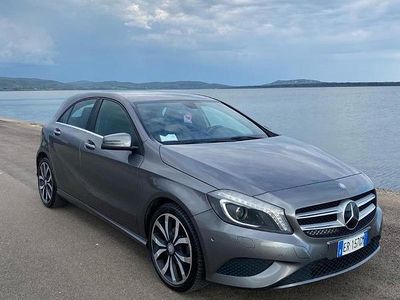 Usata Mercedes A180 109 CV (80 kW) 2013 Grigio Berlina