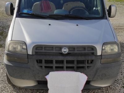 Usata Fiat Doblò 105 CV (77 kW) 2005 Grigio Monovolume
