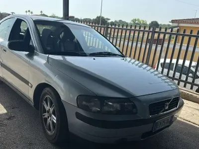 Usata Volvo S60 140 CV (102 kW) 2001 Berlina