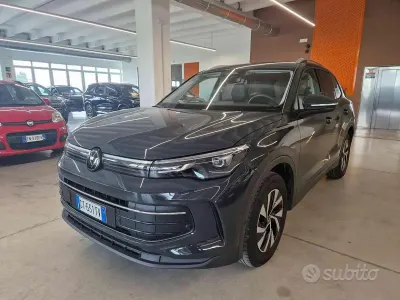 Usata VW Tiguan Life 150 CV (110 kW) 2024 Grigio SUV