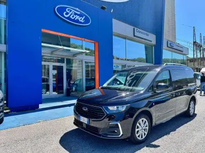 Begagnad Ford Tourneo Connect