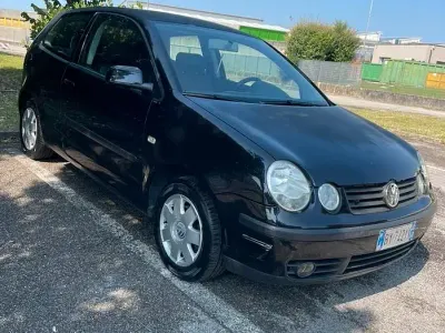 Usata VW Polo Trendline 64 CV (47 kW) 2002 Nero Utilitaria