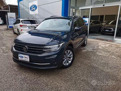 Usata VW Tiguan Life 150 CV (110 kW) 2022 Grigio SUV
