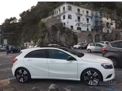 Usata Mercedes A200 136 CV (100 kW) 2014 Bianco Utilitaria