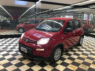 Usata Fiat Panda S 69 CV (50 kW) 2024 Rosso Utilitaria