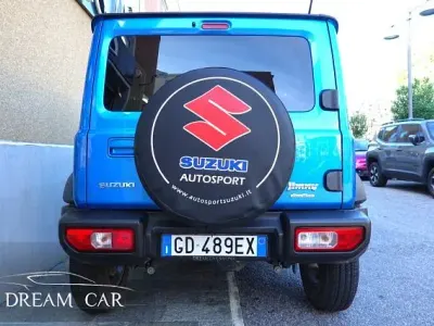 Usata Suzuki Jimny 102 CV (75 kW) 2019 Grigio pastello SUV