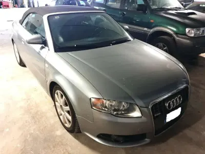 Usata Audi A4 Cabriolet 163 CV (119 kW) 2007 Grigio peltro Cabrio