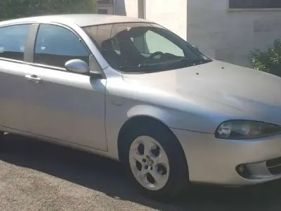 Usata Alfa Romeo 147 Progression 120 CV (88 kW) 2007 Argento Utilitaria