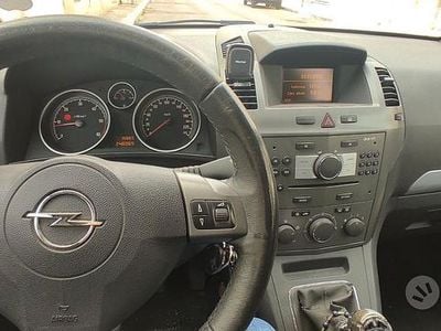 Usata Opel Zafira 120 CV (88 kW) 2007 Monovolume