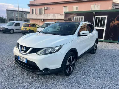 Usata Nissan Qashqai N-Connecta 110 CV (80 kW) 2017 Bianco SUV