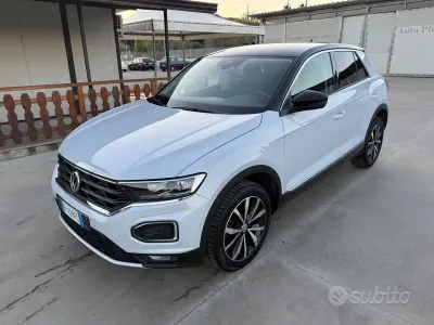 Usata VW T-Roc 116 CV (85 kW) 2018 Bianco SUV