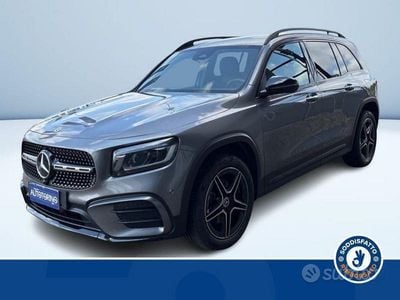 Mercedes GLB200