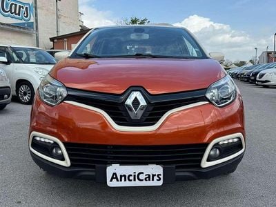 Usata Renault Captur 90 CV (66 kW) 2014 Arancione SUV