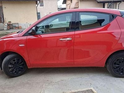 Usata Lancia Ypsilon Silver 69 CV (50 kW) 2023 Utilitaria