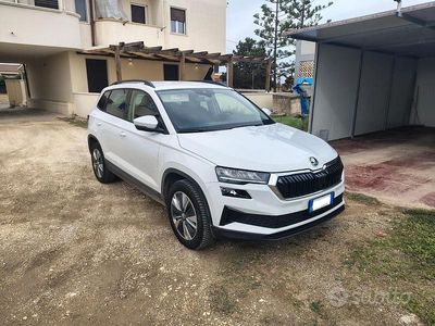 Usata Skoda Karoq Executive 116 CV (85 kW) 2024 Bianco SUV