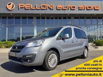 Usata Peugeot Partner Tepee Active 120 CV (88 kW) 2016 Argento / metallizzato Monovolume