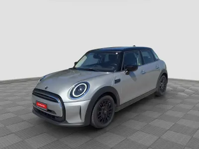 Usata Mini Cooper Classic 136 CV (100 kW) 2024 Melting silver iii Utilitaria