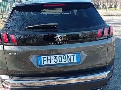 Usata Peugeot 3008 GT-line 131 CV (96 kW) 2017 Verde SUV