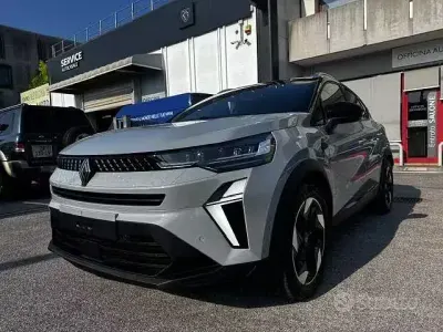 Usata Renault Captur 101 CV (74 kW) 2025 Grigio SUV