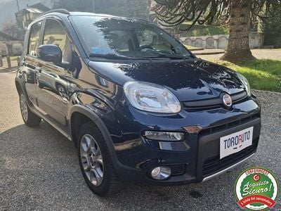 Usata Fiat Panda 4x4 S 84 CV (61 kW) 2014 Blu Utilitaria