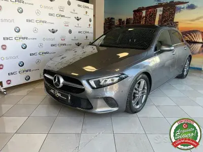 Usata Mercedes A180 116 CV (85 kW) 2020 Grigio Berlina