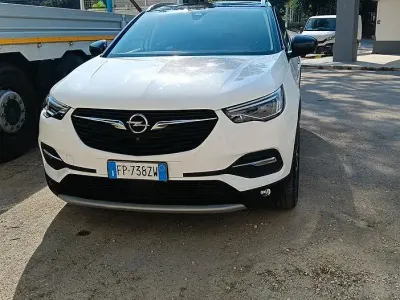Usata Opel Grandland X 131 CV (96 kW) 2018 Bianco SUV