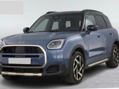 Usata Mini Cooper Countryman Favoured 163 CV (119 kW) 2024 Grigio SUV