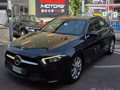 Usata Mercedes A180 116 CV (85 kW) 2019 Berlina