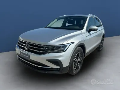 Usata VW Tiguan Life 150 CV (110 kW) 2023 Grigio SUV