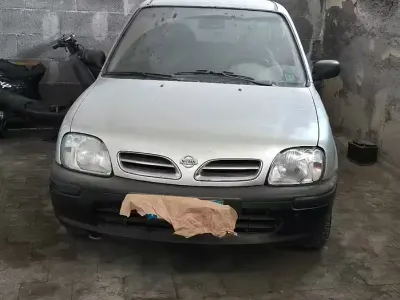 Usata Nissan Micra 60 CV (44 kW) 2001 Grigio Utilitaria