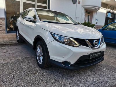 Usata Nissan Qashqai 110 CV (80 kW) 2015 Bianco SUV