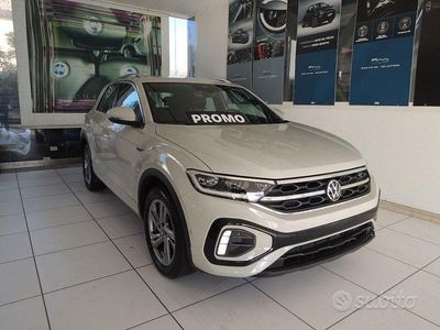Usata VW T-Roc R-line 116 CV (85 kW) 2024 Beige SUV