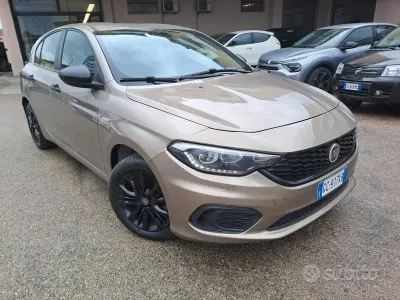 Usata Fiat Tipo City Life 95 CV (69 kW) 2021 Marrone Berlina