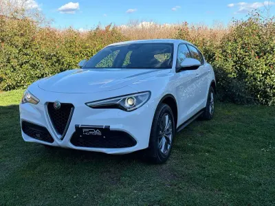 Usata Alfa Romeo Stelvio Business 190 CV (139 kW) 2021 Bianco SUV