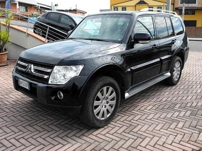 Usata Mitsubishi Pajero Intense 169 CV (124 kW) 2007 Nero SUV