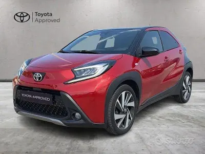 Usata Toyota Aygo X Lounge 72 CV (52 kW) 2022 Rosso SUV