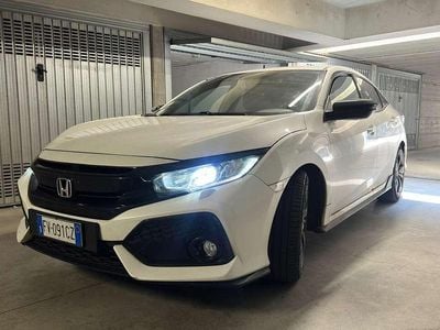 Usata Honda Civic Elegance 126 CV (92 kW) 2019 Bianco Berlina
