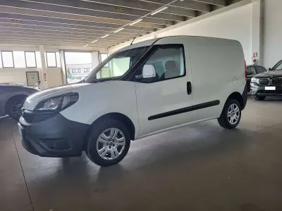 Usata Fiat Doblò 95 CV (69 kW) 2019 Bianco Monovolume