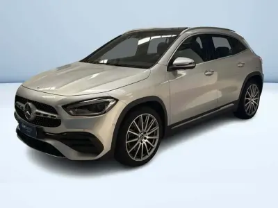 Usata Mercedes GLA250 Premium 224 CV (164 kW) 2022 Argento SUV