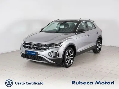 Usata VW T-Roc Style 116 CV (85 kW) 2023 Argento SUV