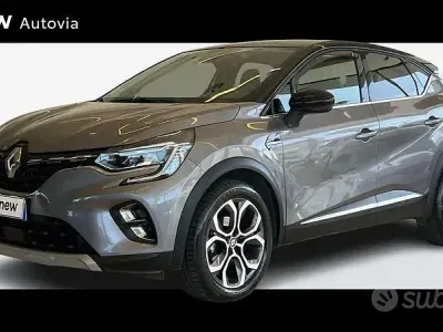 Second-hand Renault Captur Techno 100 CP (73 kW) 2023 SUV
