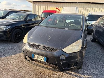 Usata Ford S-MAX Titanium 131 CV (96 kW) 2008 Grigio Monovolume