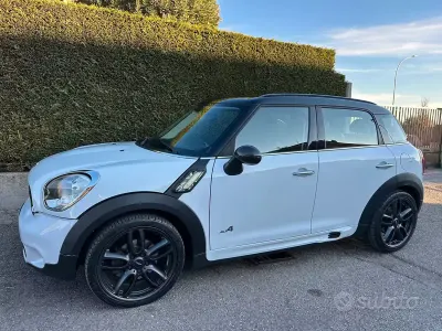 Begagnad Mini Cooper 143 HK (105 kW) 2012 Vit Halvkombi